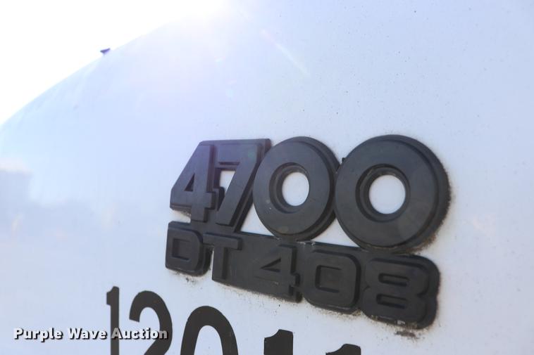 image for item EC9448 1995 International 4700 oil distribution truck