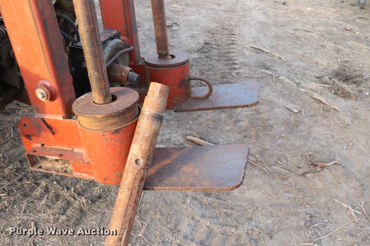 image for item EC9473 1999 Ditch Witch JT920L directional boring unit