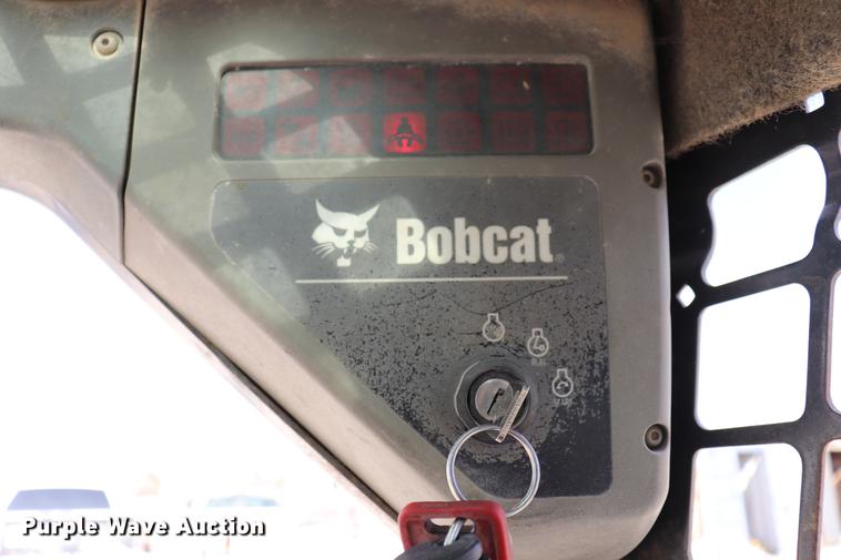 image for item EC9480 2004 Bobcat T250 skid steer