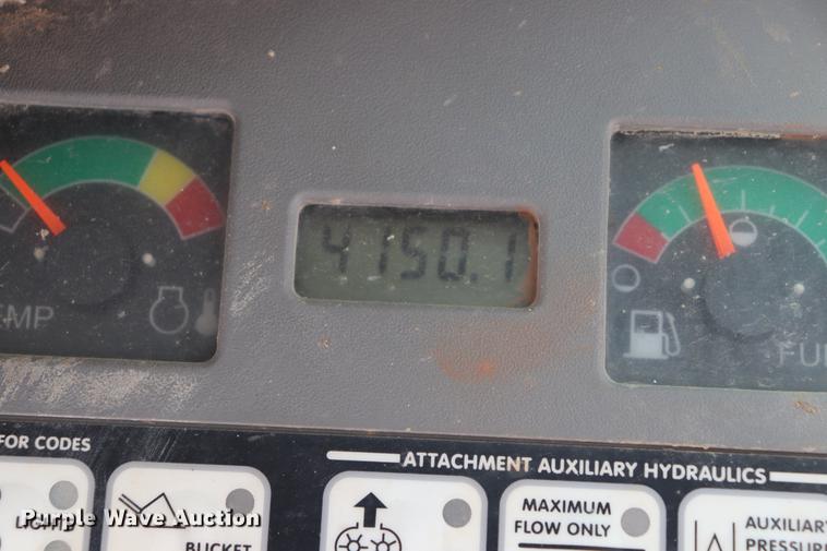 image for item EC9480 2004 Bobcat T250 skid steer