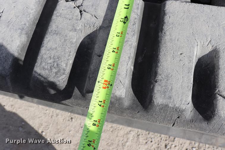 image for item EC9480 2004 Bobcat T250 skid steer