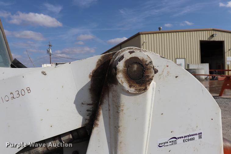 image for item EC9480 2004 Bobcat T250 skid steer