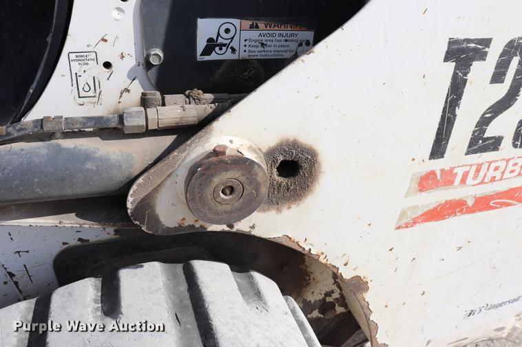 image for item EC9480 2004 Bobcat T250 skid steer