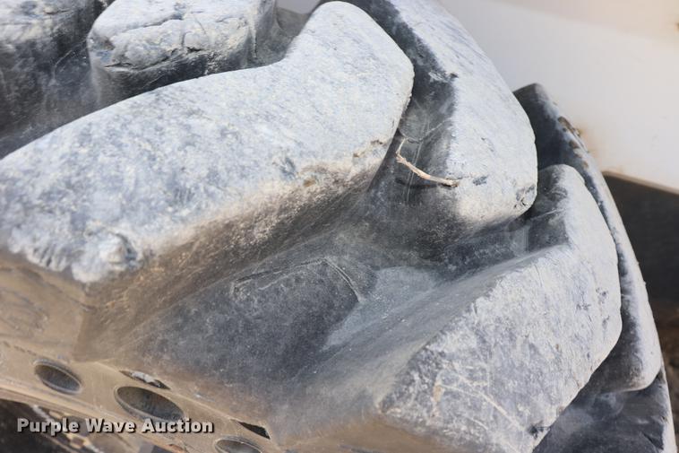 image for item EC9481 1998 Bobcat 763 skid steer