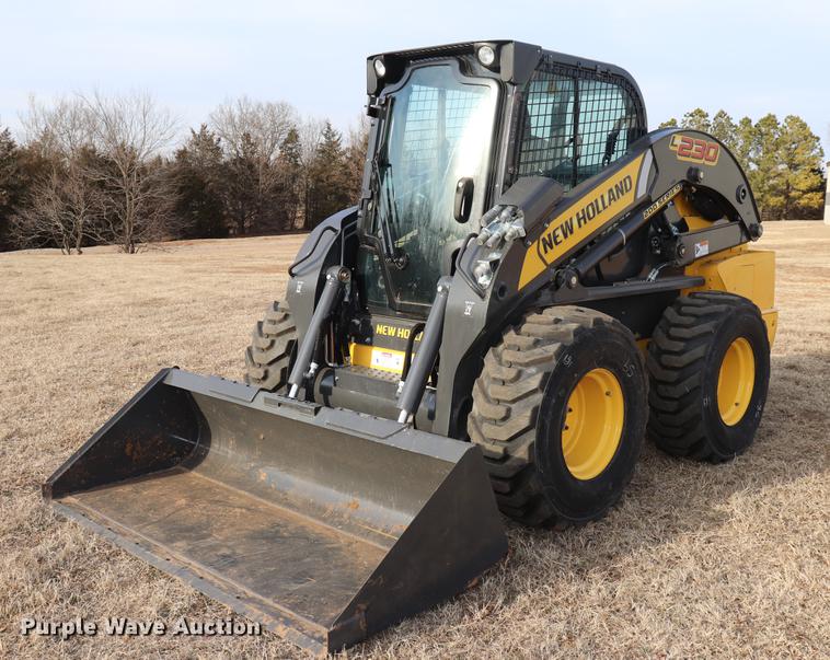 image for item EC9483 2017 New Holland L230 skid steer