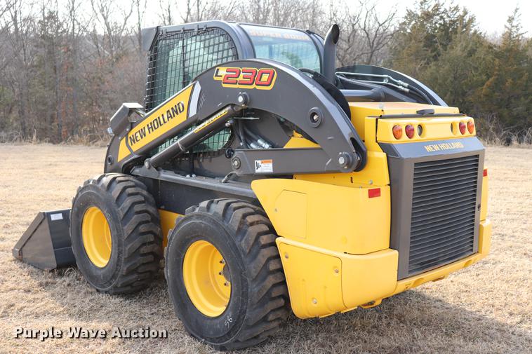 image for item EC9483 2017 New Holland L230 skid steer