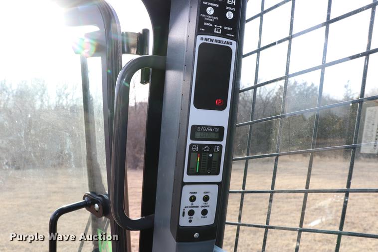 image for item EC9483 2017 New Holland L230 skid steer