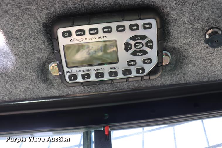 image for item EC9483 2017 New Holland L230 skid steer