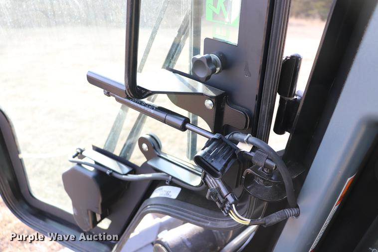 image for item EC9483 2017 New Holland L230 skid steer