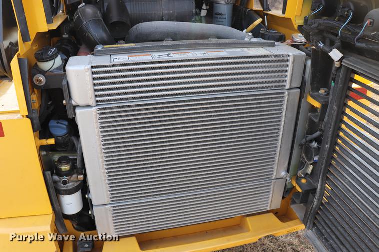 image for item EC9483 2017 New Holland L230 skid steer