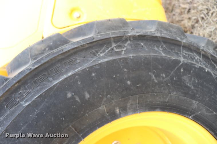 image for item EC9483 2017 New Holland L230 skid steer