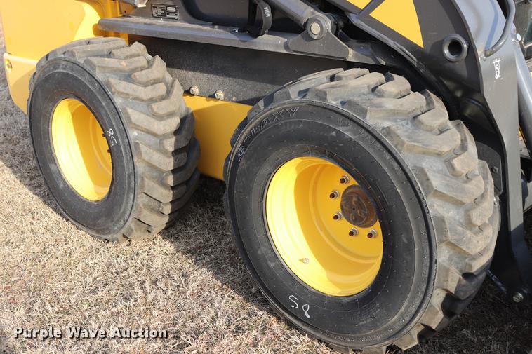 image for item EC9483 2017 New Holland L230 skid steer