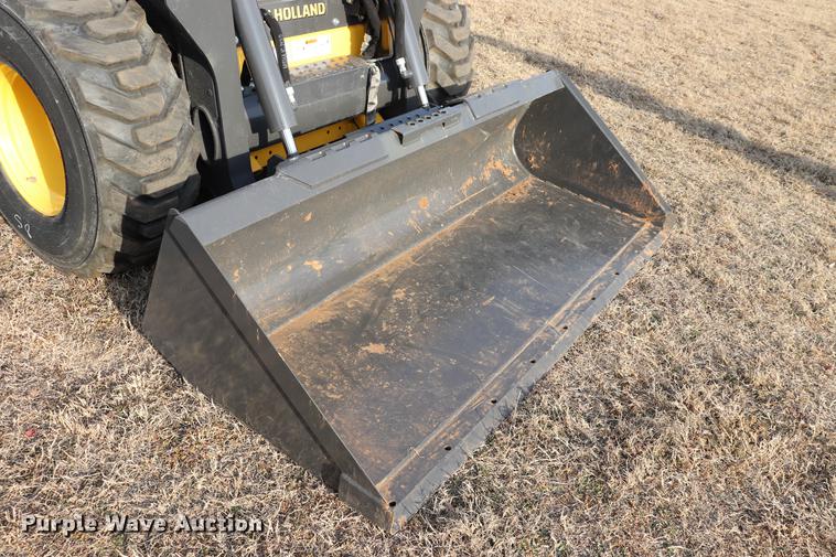 image for item EC9483 2017 New Holland L230 skid steer
