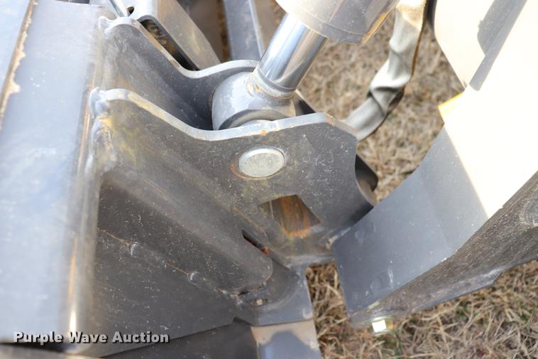 image for item EC9483 2017 New Holland L230 skid steer