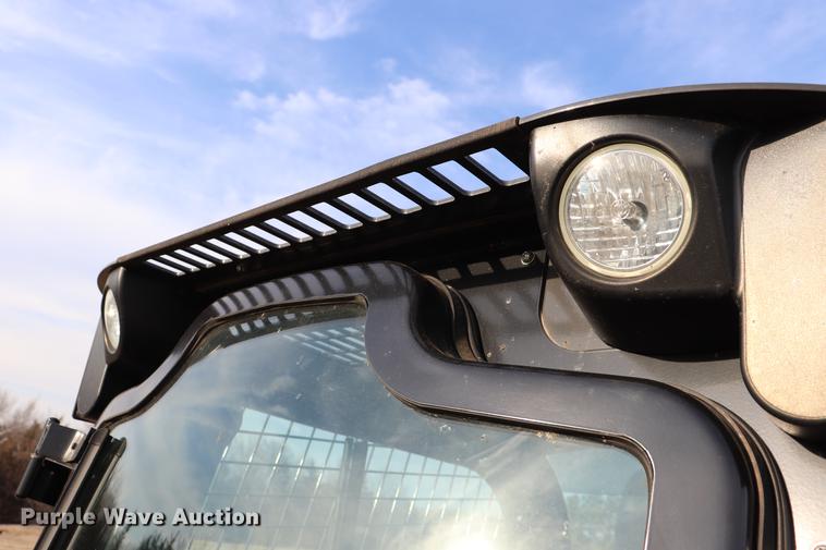 image for item EC9483 2017 New Holland L230 skid steer