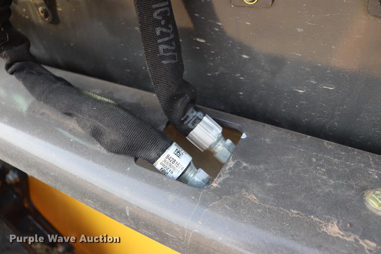 image for item EC9483 2017 New Holland L230 skid steer