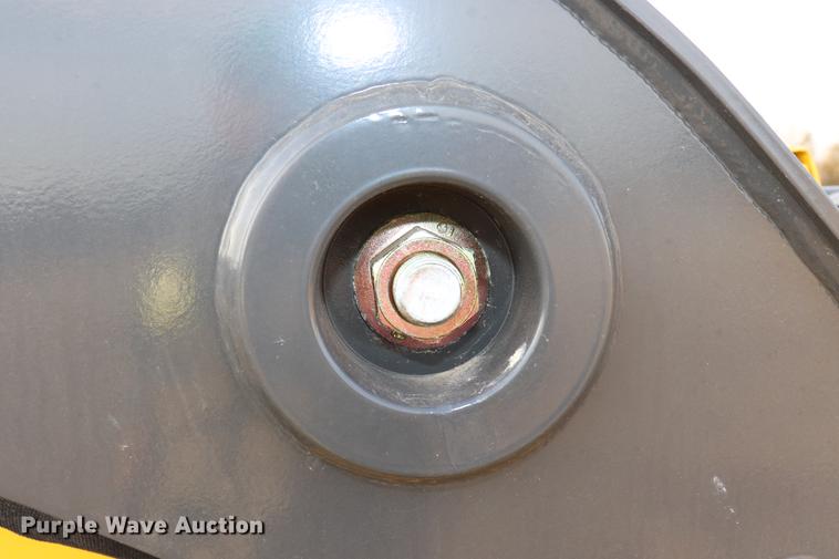 image for item EC9483 2017 New Holland L230 skid steer