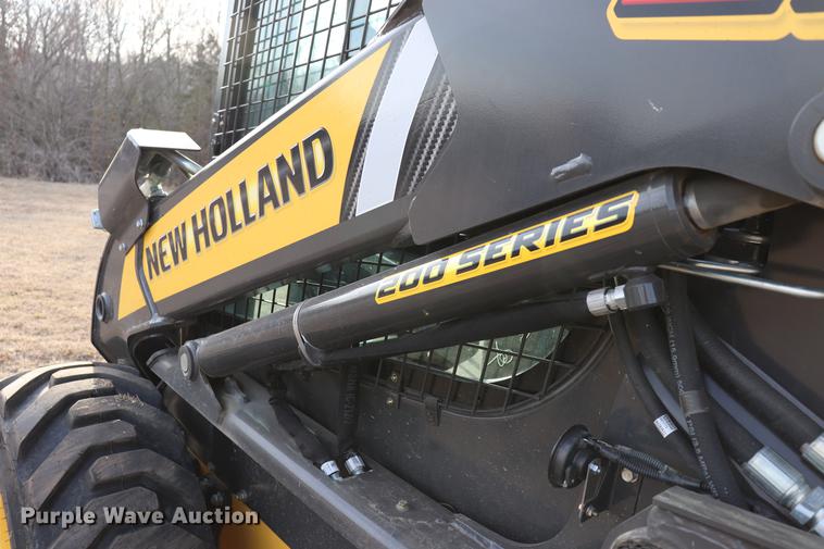 image for item EC9483 2017 New Holland L230 skid steer