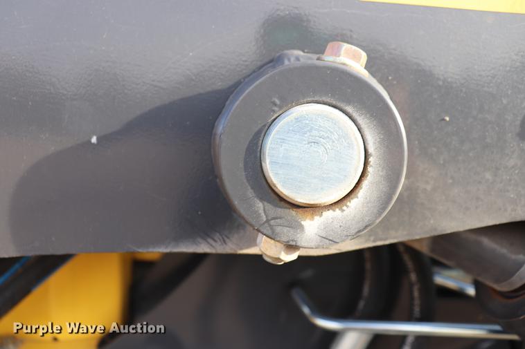 image for item EC9483 2017 New Holland L230 skid steer