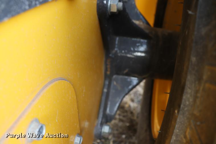 image for item EC9483 2017 New Holland L230 skid steer