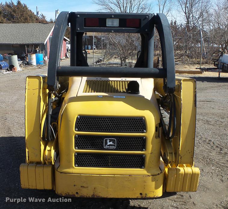 image for item EH9019 2000 John Deere 250 skid steer