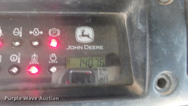 image for item EH9019 2000 John Deere 250 skid steer