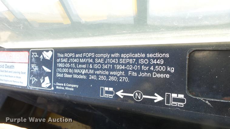 image for item EH9019 2000 John Deere 250 skid steer