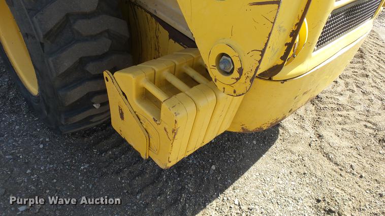 image for item EH9019 2000 John Deere 250 skid steer