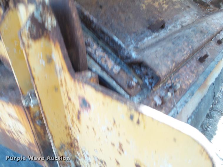 image for item EI9535 1997 CMI RS-500 reclaimer