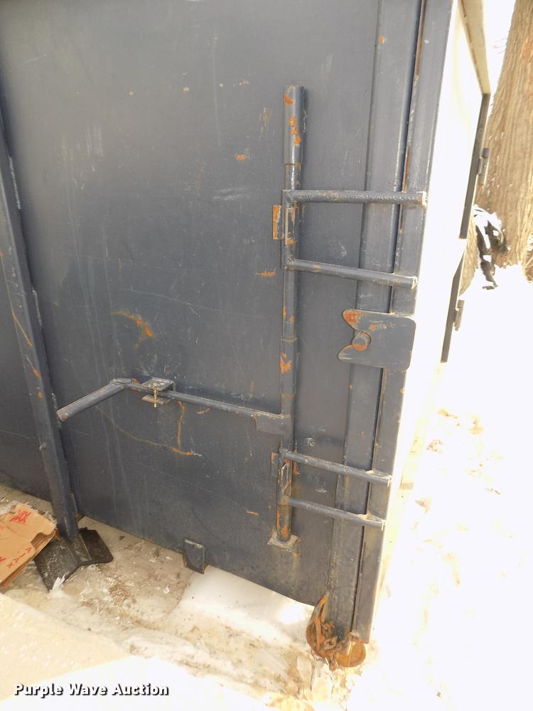 image for item G1028 Roll off container