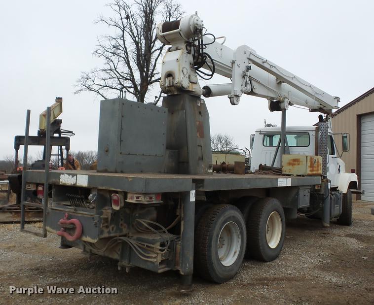 image for item J8536 1978 International F2574 crane truck