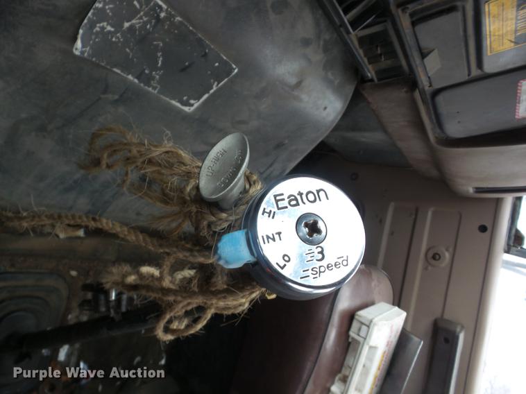 image for item J8536 1978 International F2574 crane truck