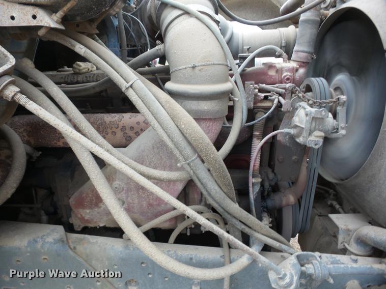 image for item J8536 1978 International F2574 crane truck