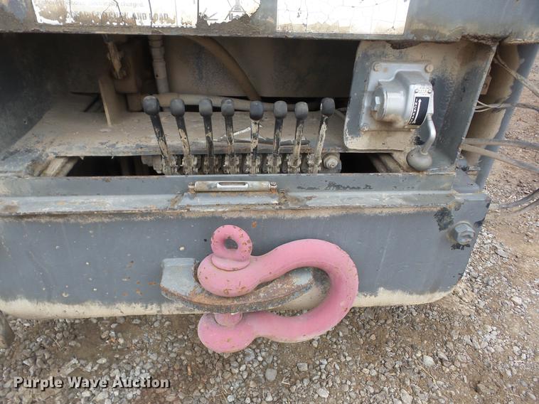 image for item J8536 1978 International F2574 crane truck