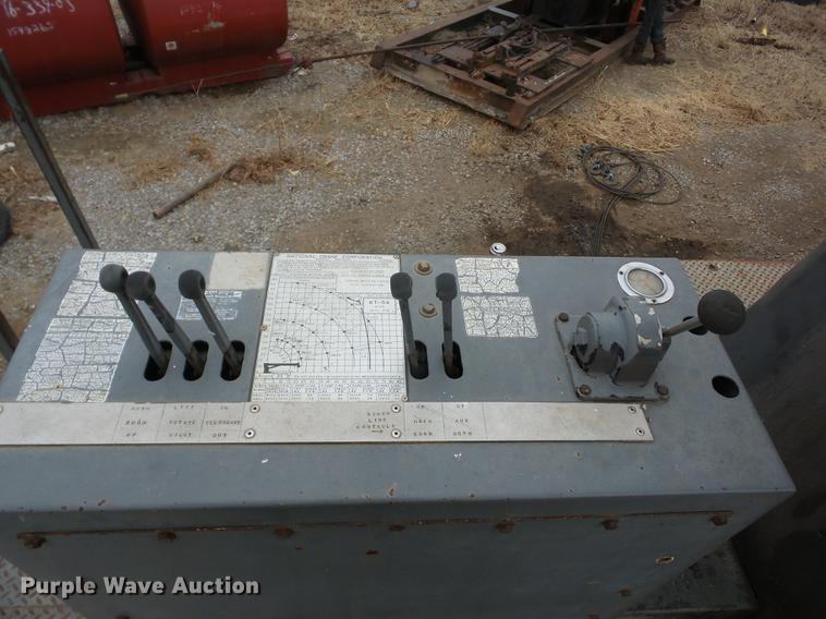 image for item J8536 1978 International F2574 crane truck