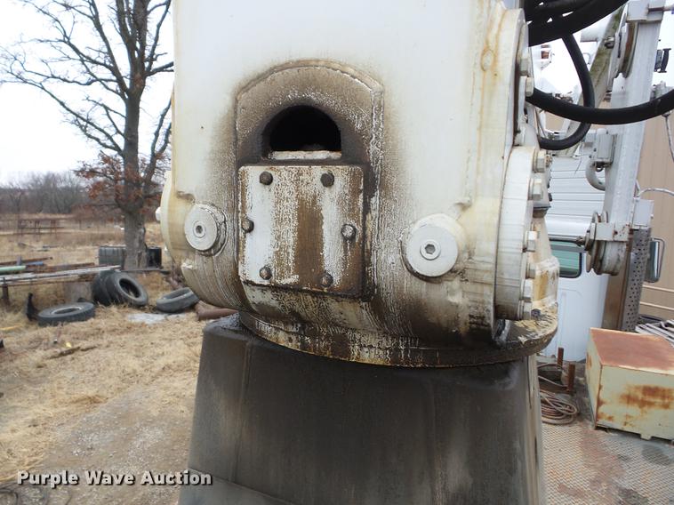 image for item J8536 1978 International F2574 crane truck