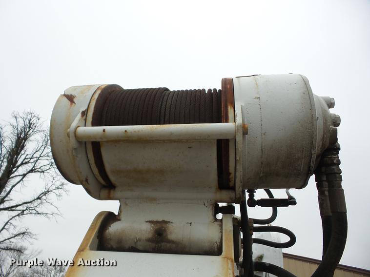 image for item J8536 1978 International F2574 crane truck