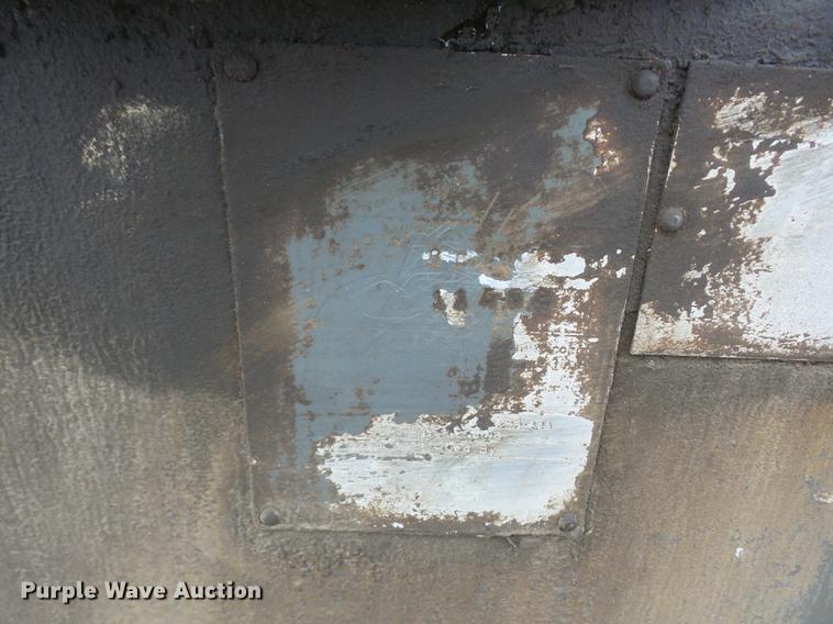 image for item J8536 1978 International F2574 crane truck