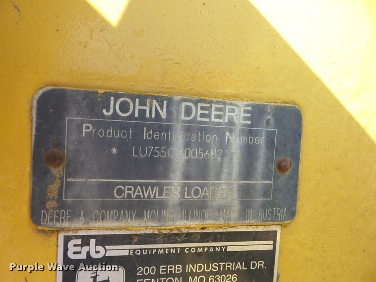 image for item J8538 2002 John Deere 755C track loader