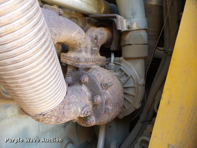 image for item J8538 2002 John Deere 755C track loader