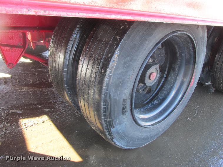 image for item K6056 2005 Cashman equipment trailer