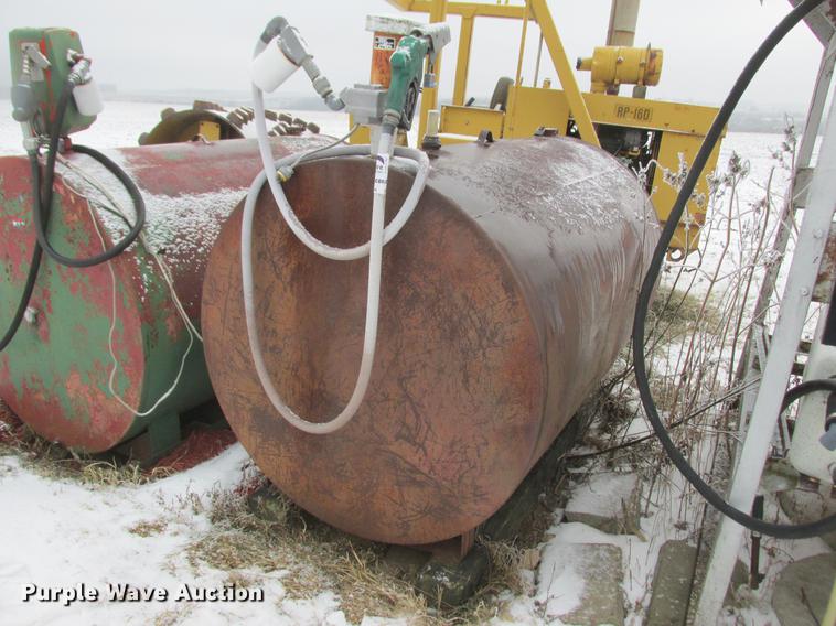 image for item K6073 500 gallon fuel tank