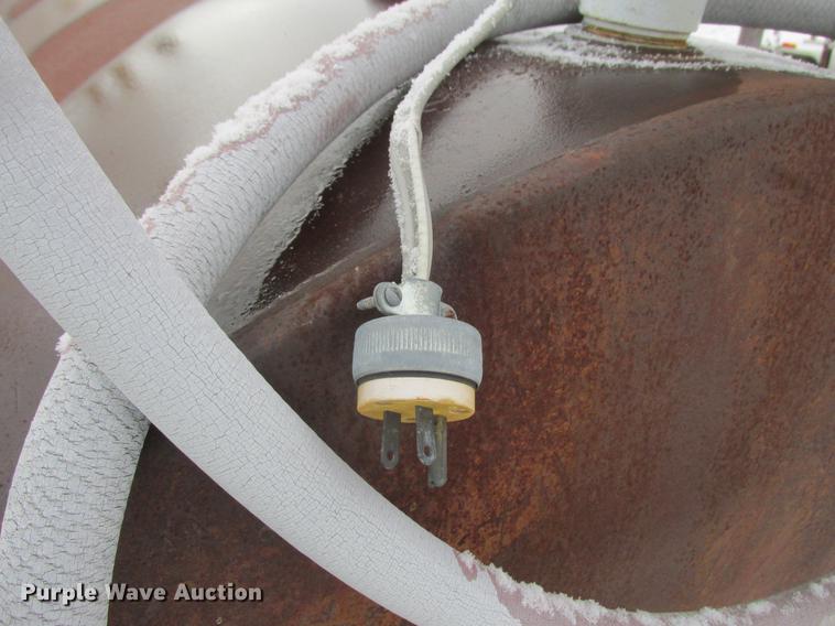 image for item K6073 500 gallon fuel tank