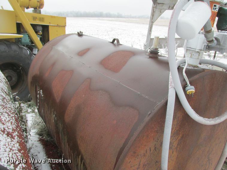 image for item K6073 500 gallon fuel tank
