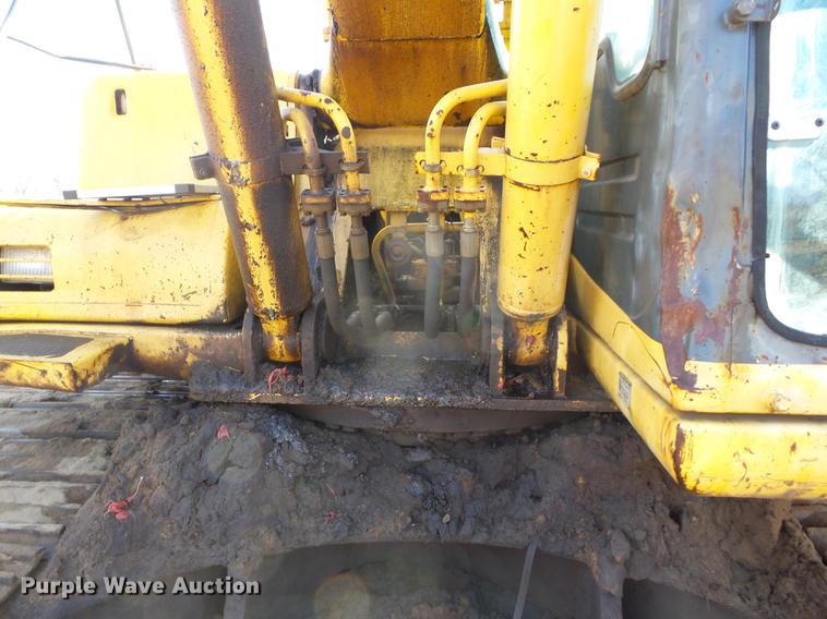 image for item K6282 1997 Komatsu PC200LC-6LE excavator