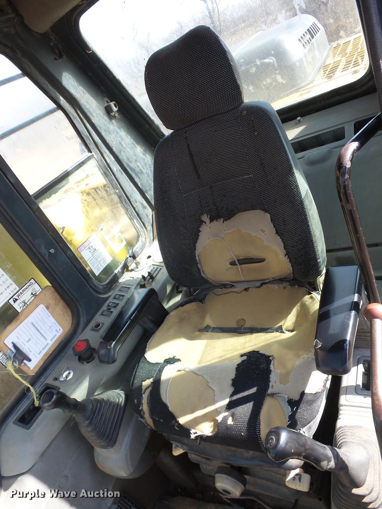 image for item K6282 1997 Komatsu PC200LC-6LE excavator