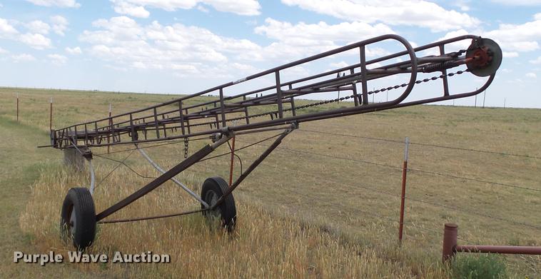 image for item BZ9127 Mayrath square bale elevator