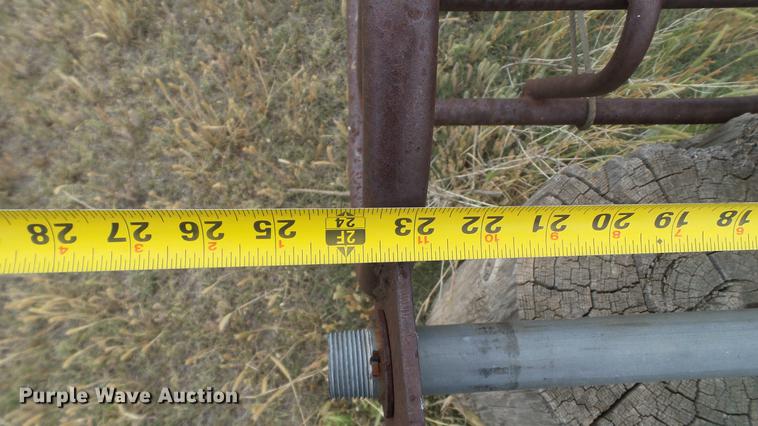 image for item BZ9127 Mayrath square bale elevator