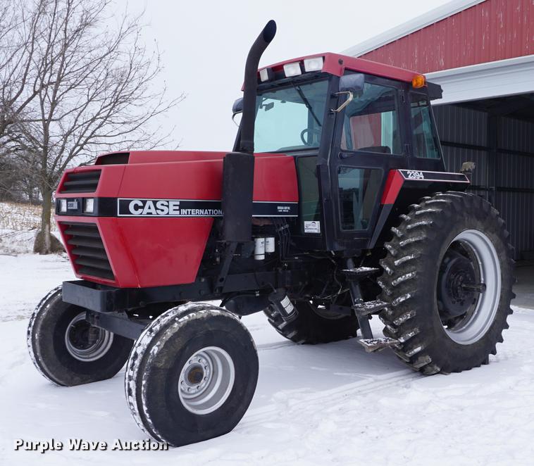 image for item DB0389 1983 Case IH 2394 tractor