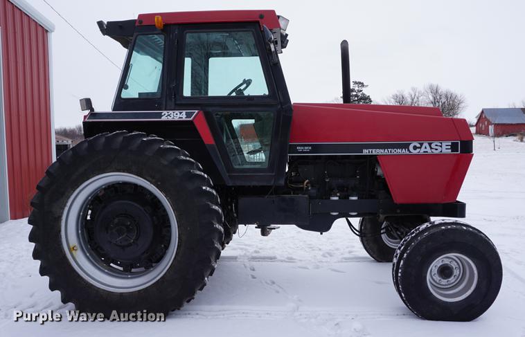 image for item DB0389 1983 Case IH 2394 tractor